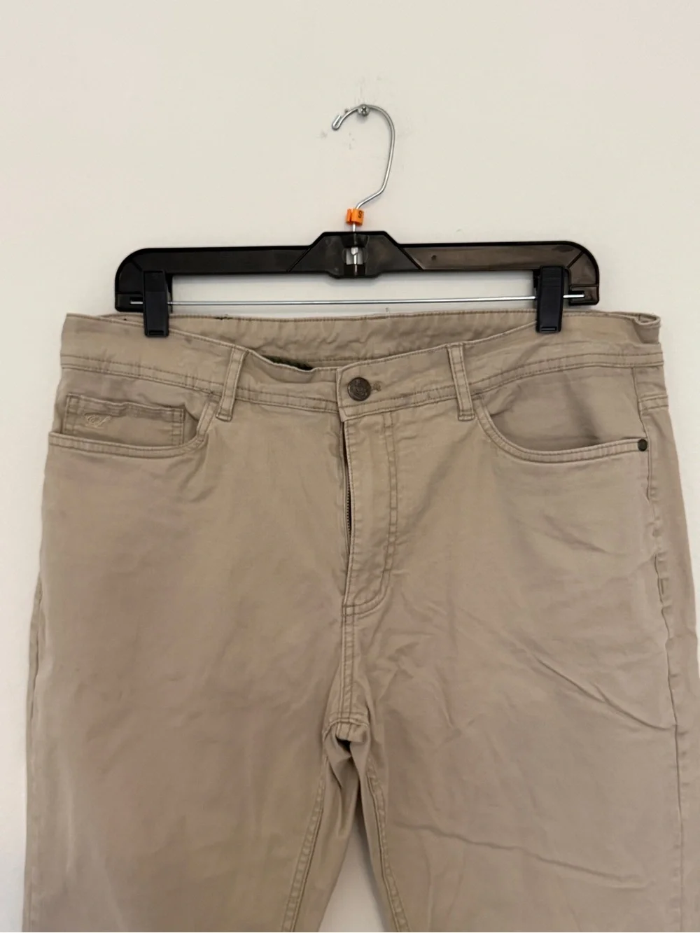 English Laundry Men's Slim Straight Jeans in Khaki